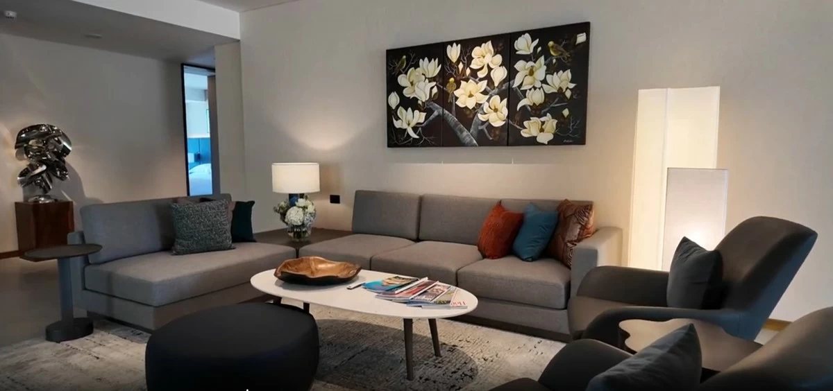 COZY LIVING Guests can relax and catch up with one another at the living room