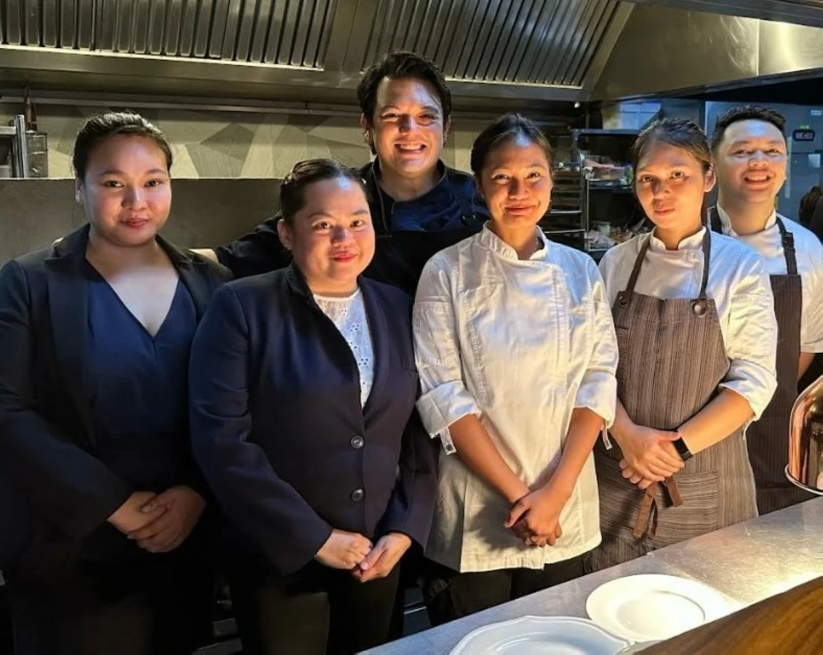 CHEF ROB PENGSON, a pioneer of ‘degustation’ in the Philippines — a photo I took in 2023, with his team of chefs and staff trainees.
