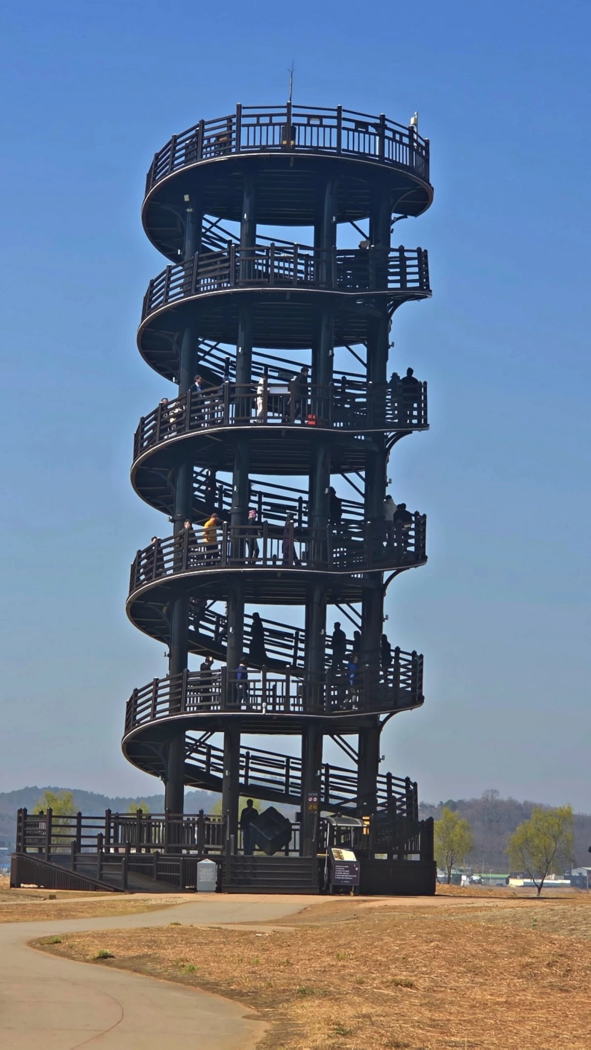 The Rocking Observatory at the Siheung Gaetgol Eco Park (Jonathan Hicap) 