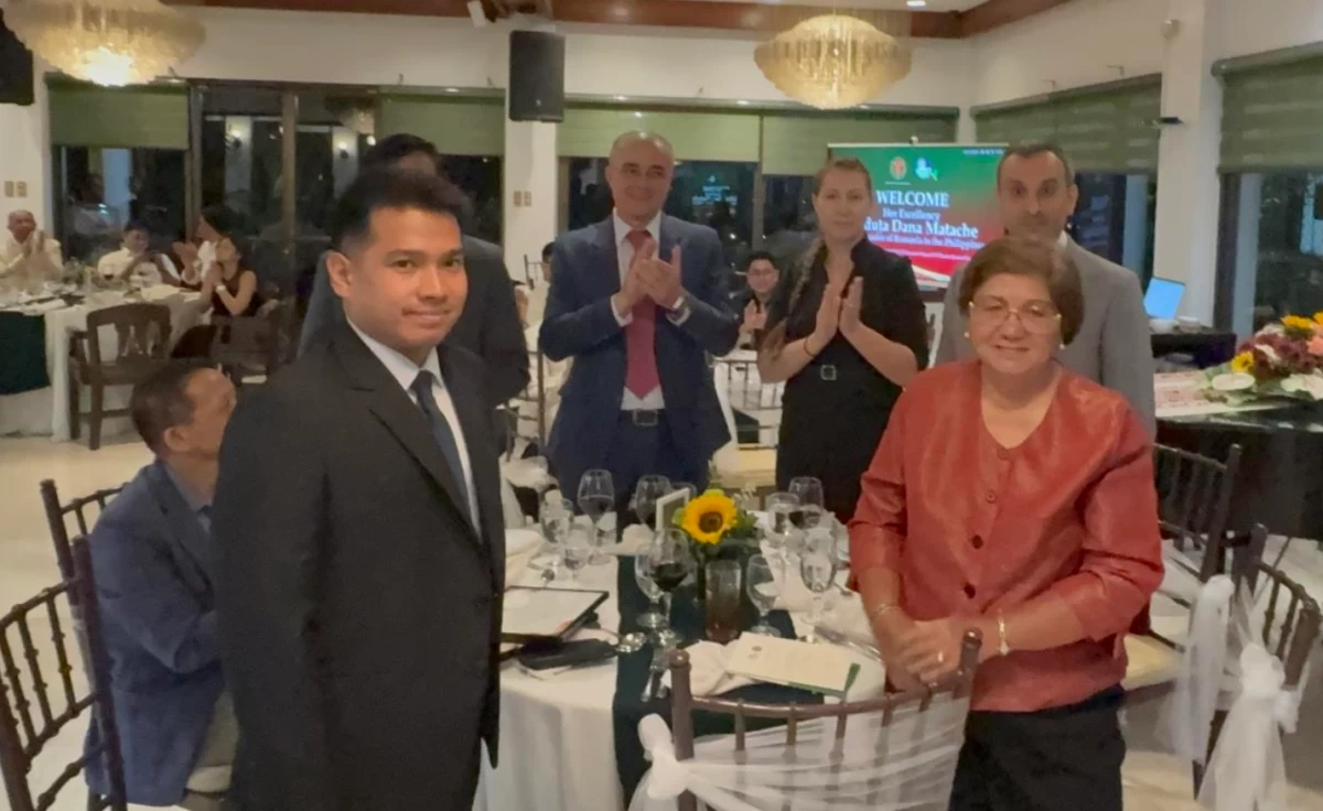 Ambassador Matache commended the Romanian Embassy staff, who rose to receive the recognition