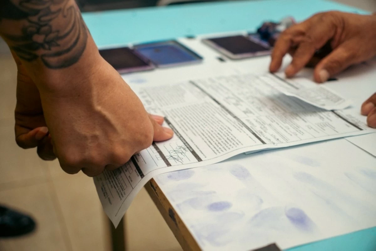 Voter registration for persons deprived of liberty conducted by the Comelec-Taguig office (Photo from Comelec-Taguig office on Facebook)