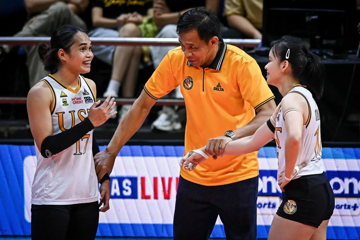 UST head coach Shaq Delos Santos (UAAP Media)
