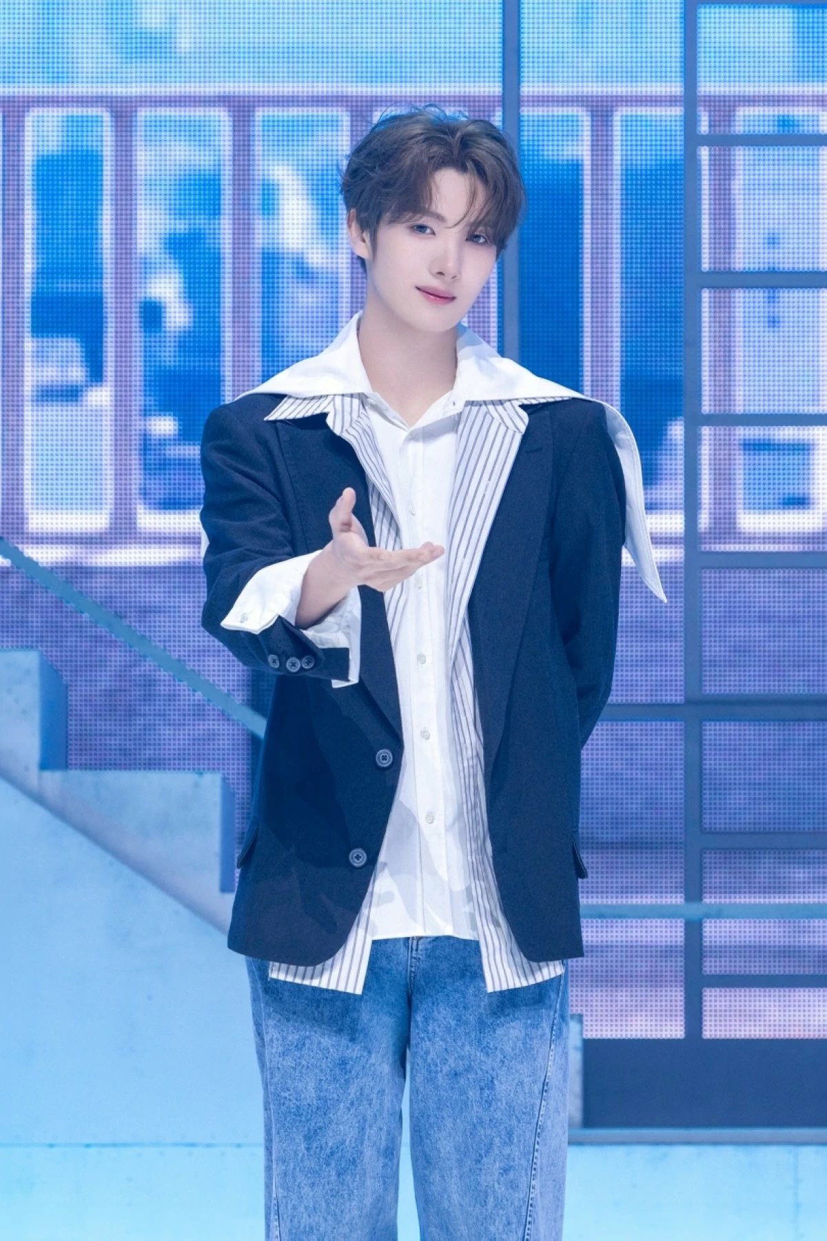 TWS' Youngjae (Pledis Entertainment) 