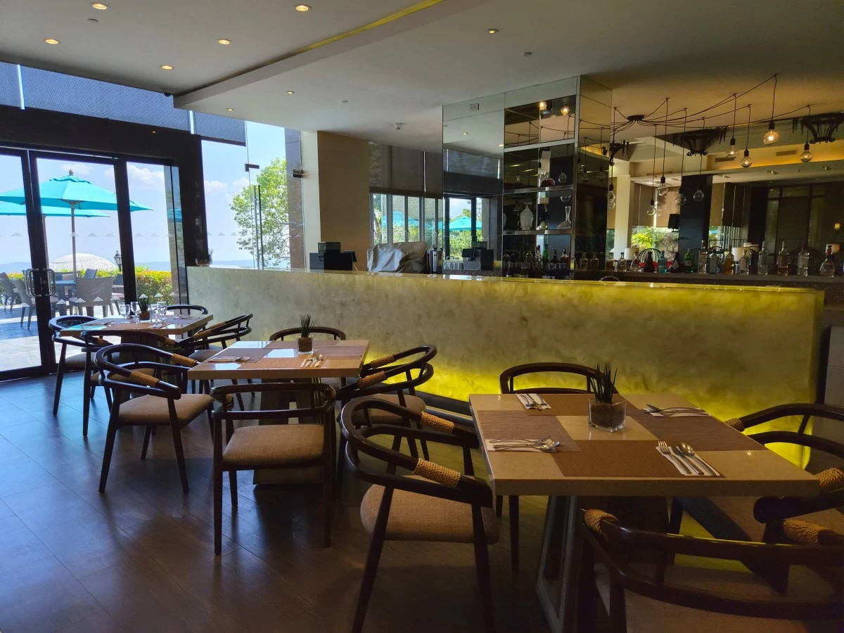 Enjoy a meal with your family at Veranda. (Photo: Rodmill G. Lopez)