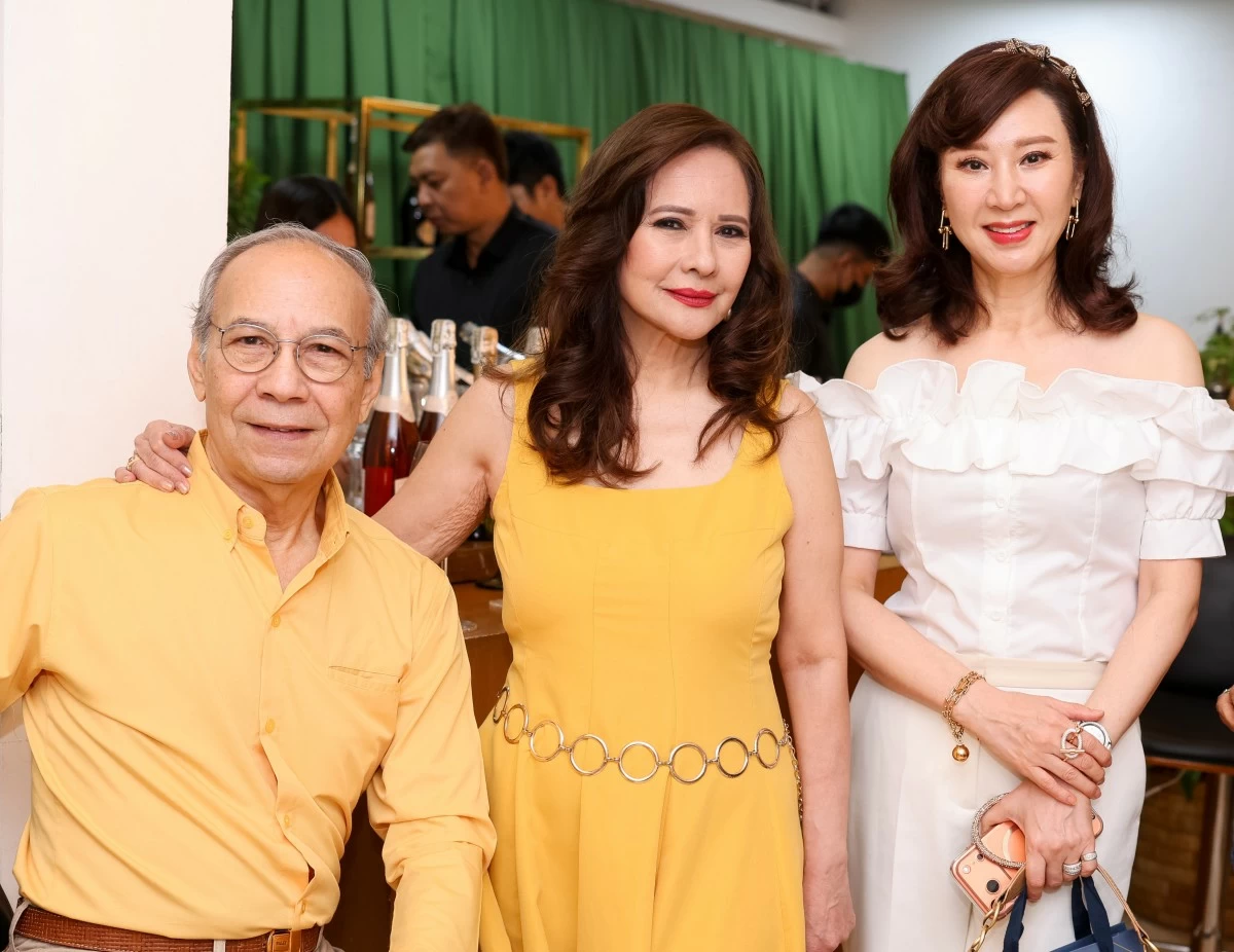 Paqui Campos, Lilibeth Campos, and Carolyn Lee Tan (Photo: Rustan's)
