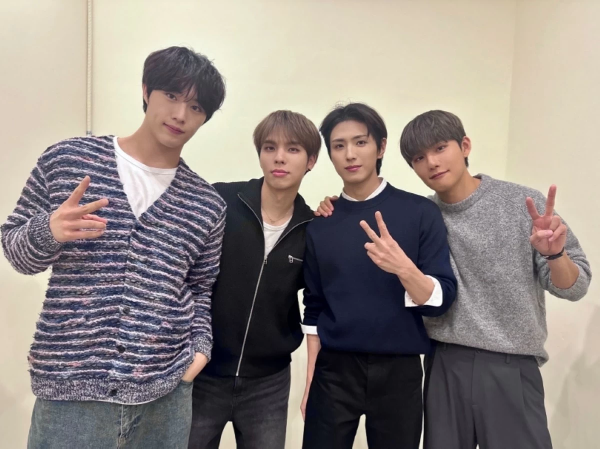 K-pop boy band CIX (X) 