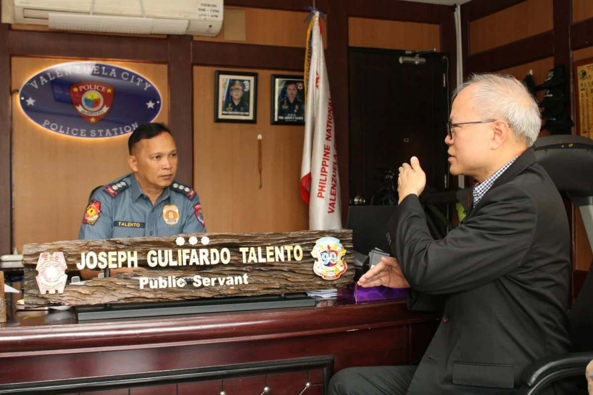 CFBCI officials meet with Valenzuela City Police Chief Col. Joseph Talento to discuss public safety programs and strengthen coordination. (Photo courtesy of CFBCI)