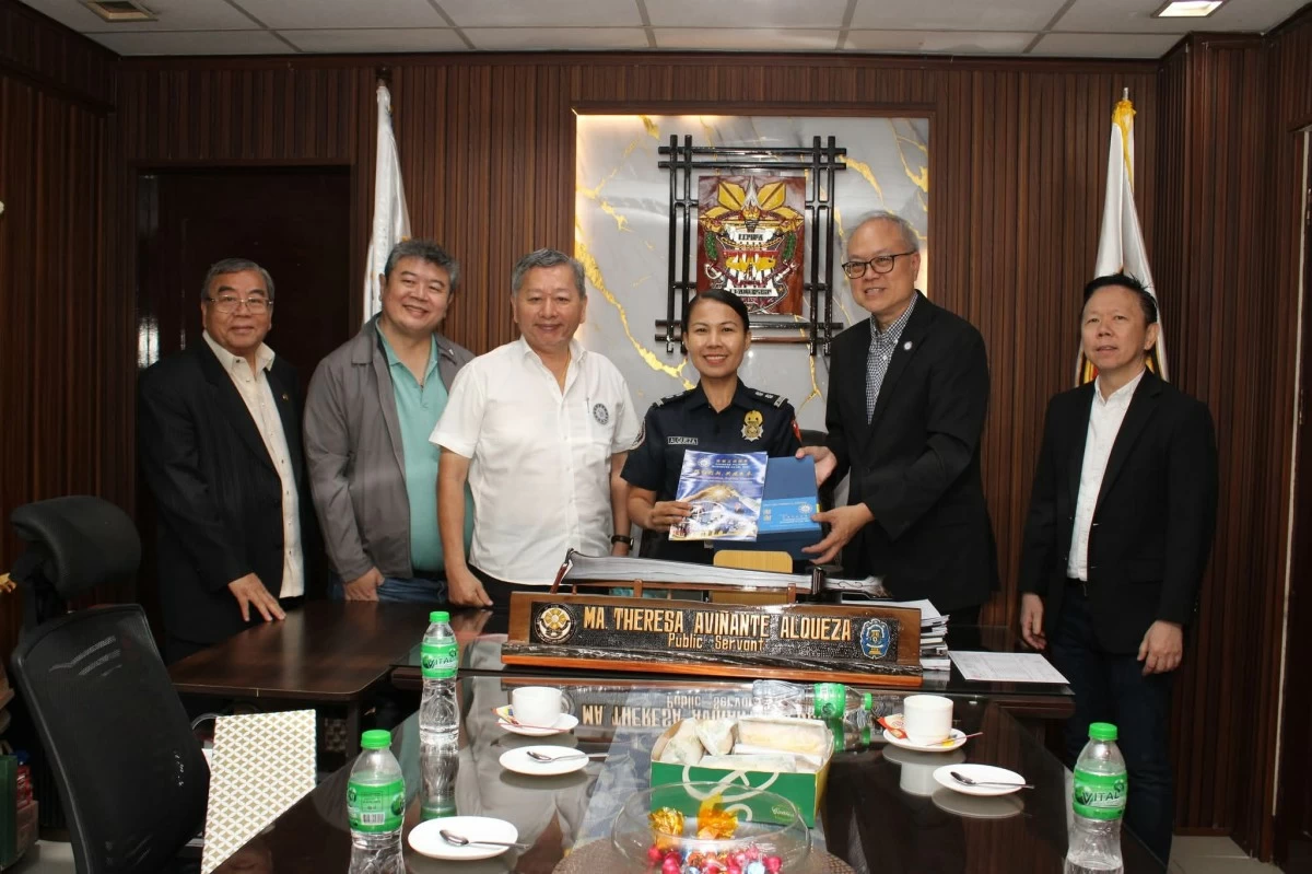 CFBCI representatives meet with Valenzuela Fire Marshal FSupt. Ma. Theresa Alqueza to discuss fire safety compliance and prevention efforts. (Photo courtesy of CFBCI)