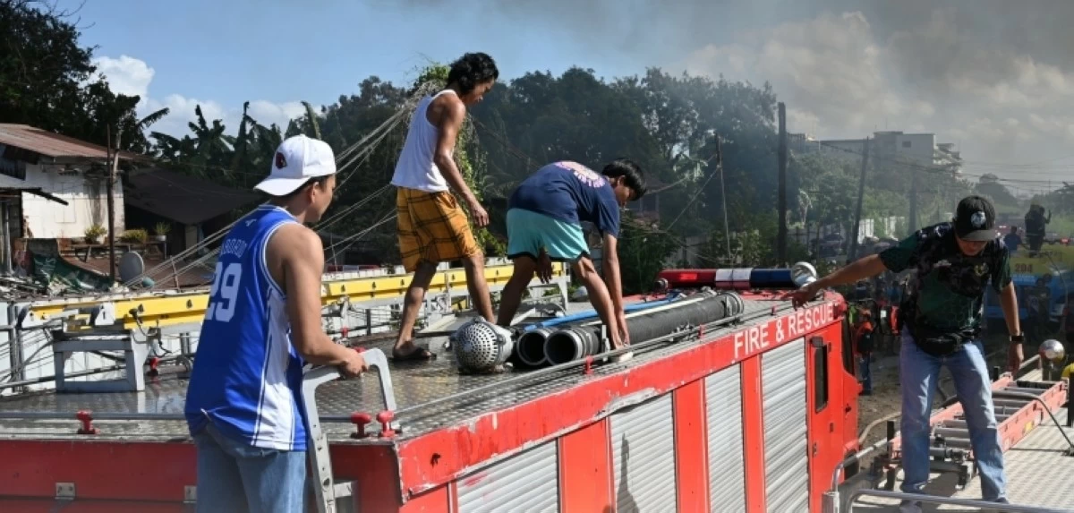 The fire in Sucat, Muntinlupa on April 29 (Photo from the Muntinlupa City Department of Disaster Resilience and Management)