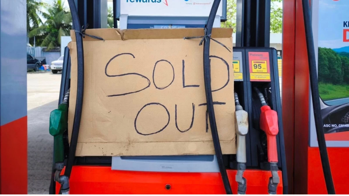 A gas station in Jaro, Iloilo City, displays “sold out” sign on its pump last March 10. The fuel depletion comes as the country faces a historic energy crisis, with industry experts warning that domestic supplies may only last until late April due to escalating conflict in the Middle East and regional export bans.