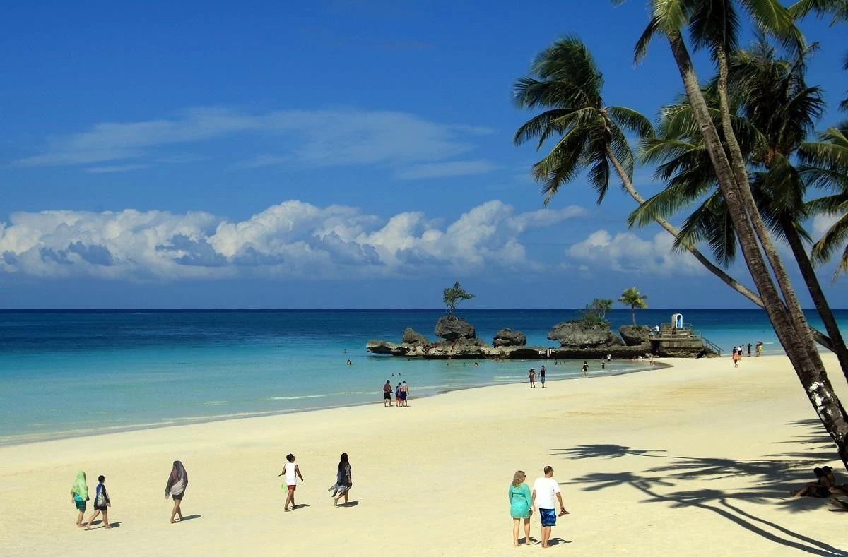 WHITE sand beach in Boracay. (Tara Yap)