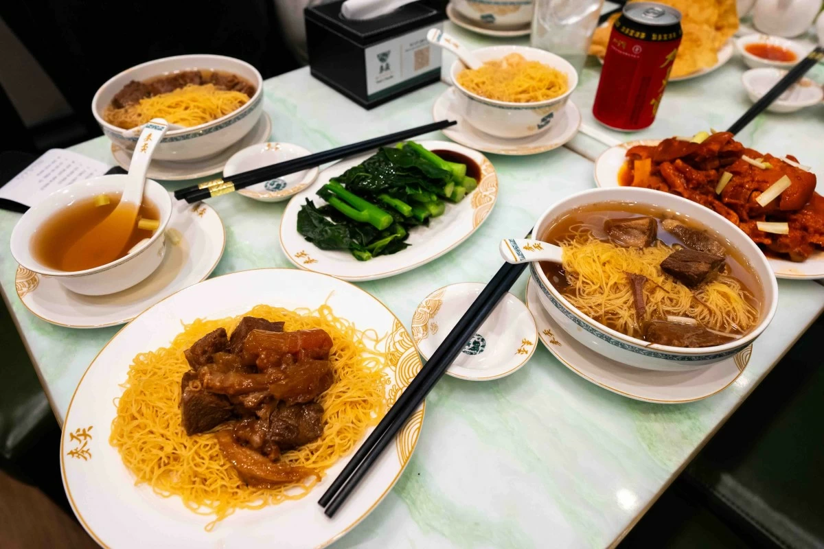 HEARTY BOWL The beef brisket and tendon dish at Mak’s Noodles features tender cuts simmered for hours, served as a rich, comforting option alongside rice or noodles. (Photo: Mak's Noodles)