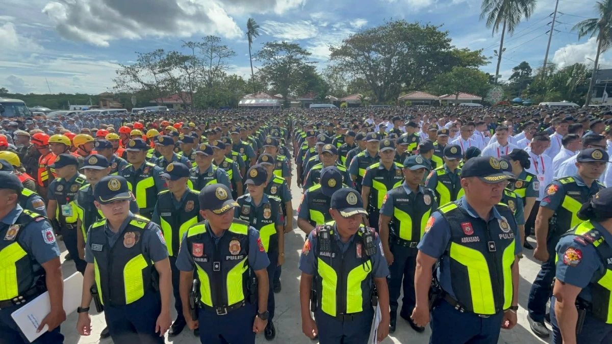 ‎POLICE, soldiers, and other law enforcement agency personnel attend the send-off ceremony for security forces in the ASEAN Leaders’ Summit in Lapu-Lapu City, Cebu. (Contributed photo)
‎ 