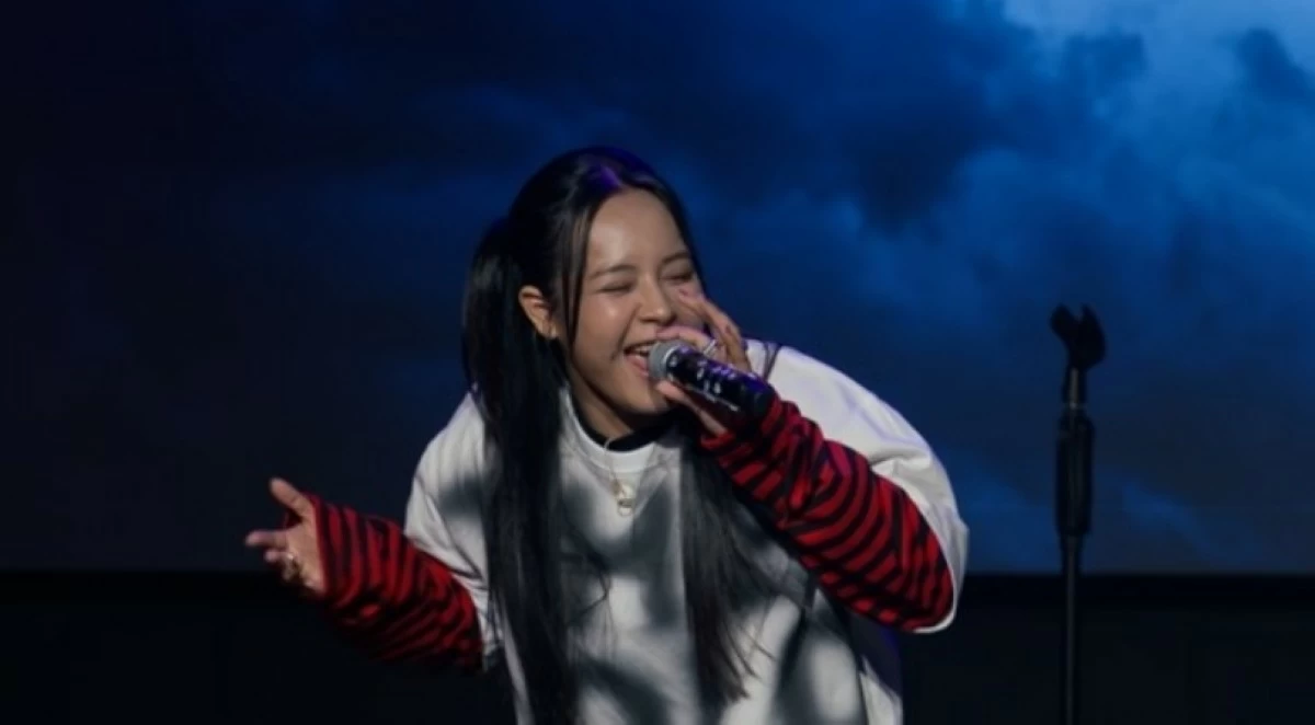 Korea-based Filipino singing sensation Gwyn Dorado (Netflix) 