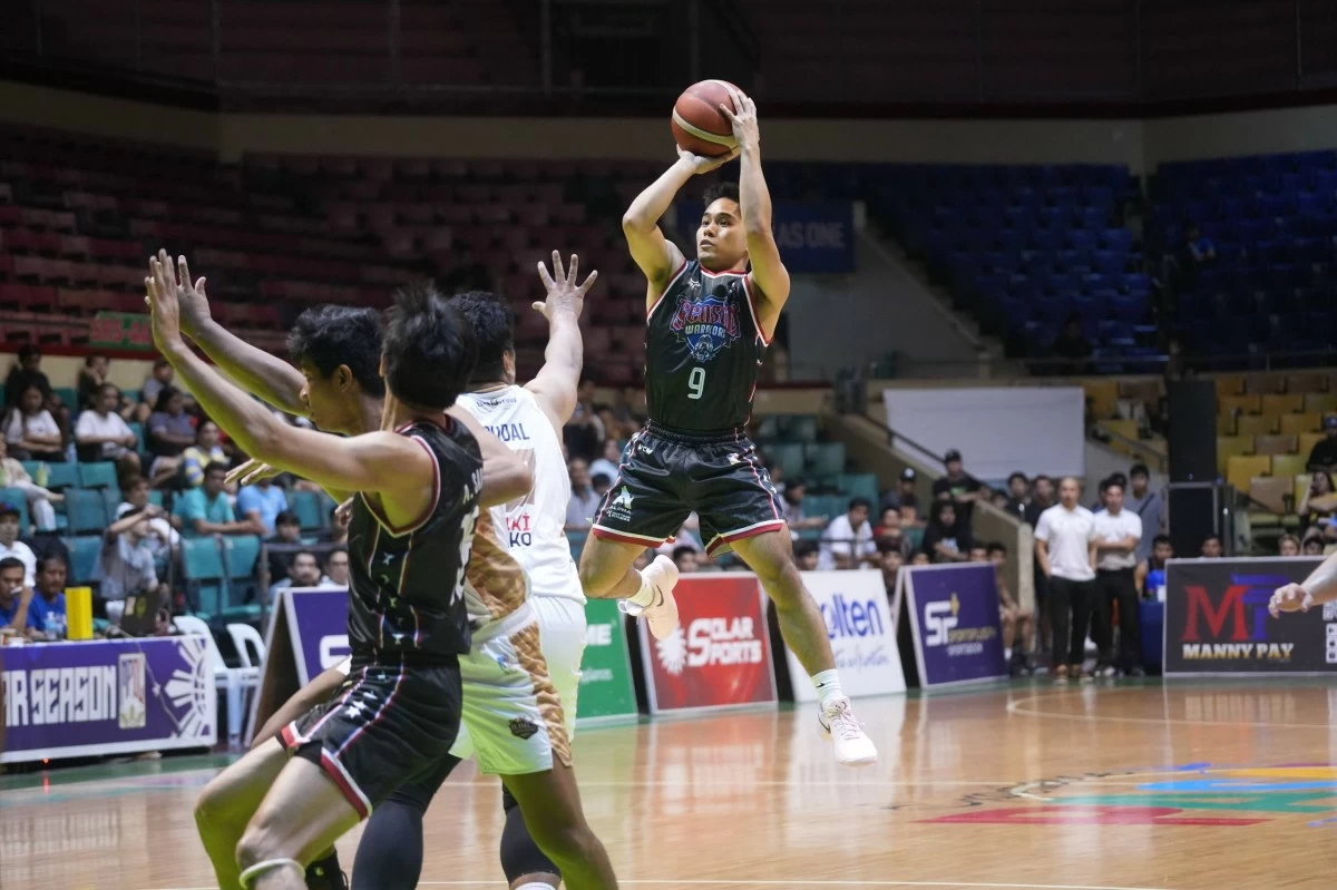Mark Cruz delivers for the Gensan Warriors. (MPBL)