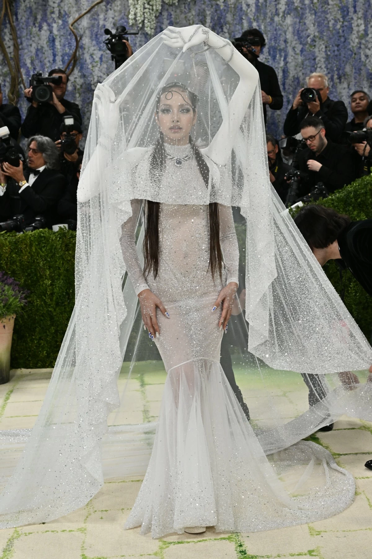 Lisa in Robert Wun (Photo by Evan Agostini/Invision/AP)