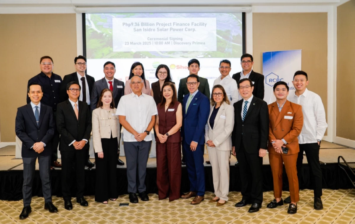 From left, top row: Jaime Del Rosario, GRHI chief legal and compliance officer; Juan Miguel Marfori, EPI funding and deals supervisor; Benedict Allan Guinto, EPI funding and deals manager; April Ann Nerva, GRHI chief development officer; Julia Hanna Soriano, GRHI legal counsel; Danilo Jastine Jaro, GRHI financial controller; Rafael Macabiog, EPI chief operating officer; and Edward De Leon, EPI chief financial officer.

Bottom row: Juan Paolo Colet, China Bank Capital managing director and head of execution; Arsenio Kenneth Ona, RCBC Capital president and CEO; Lilian Yu, China Bank executive vice president and institutional banking head; Martin Antonio Zamora, NAC president and CEO; Maria Patricia Riingen, NAC vice chairman and GRHI chairman; John Cary Ong, Security Bank executive vice president and wholesale banking segment head; Darlene Arguelles, GRHI president and CEO; Virgilio Chua, Security Bank Capital president and CEO; John Robert Camalig, Security Bank trust lawyer; and Josh Carlo Samson, Security Bank trust and other fiduciary services department head.