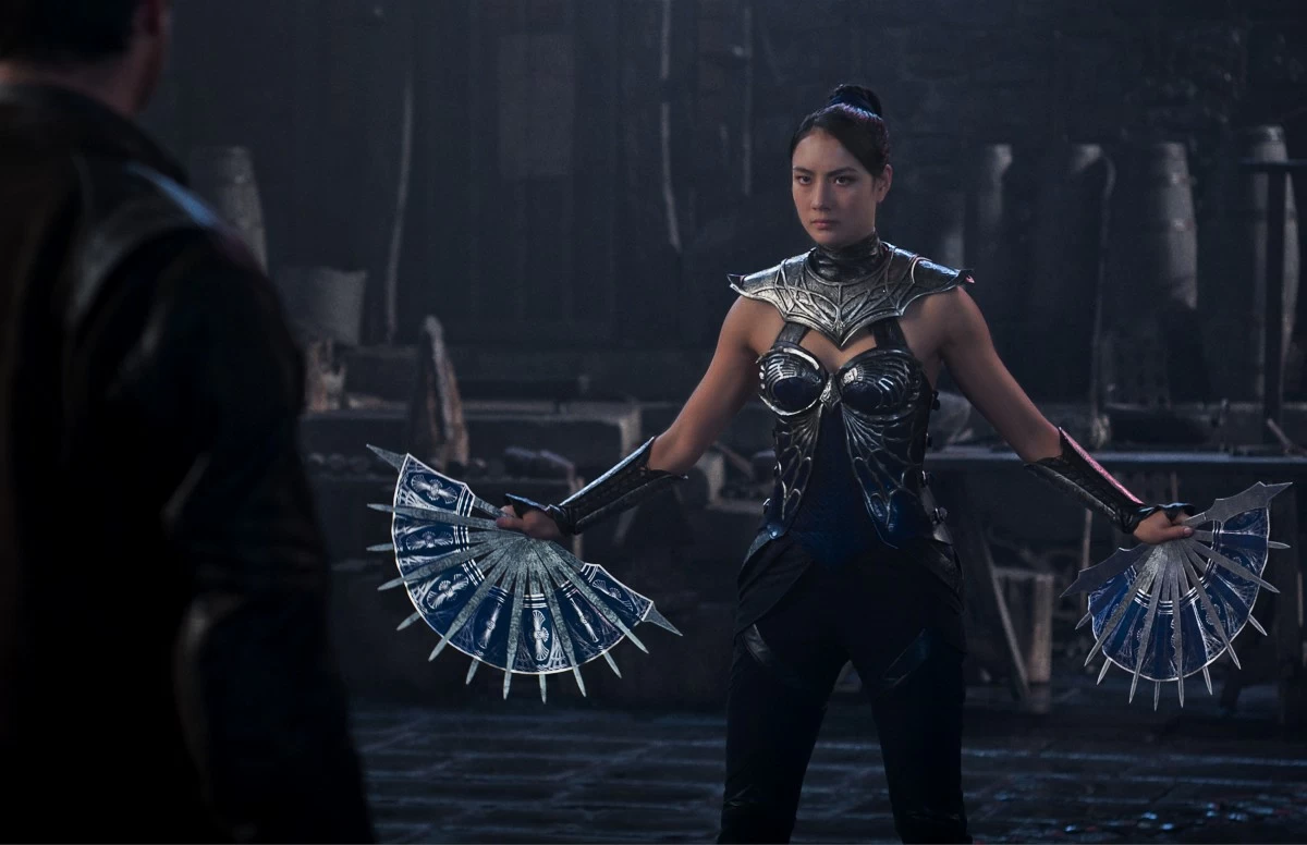 Adeline Rudolph as Kitana