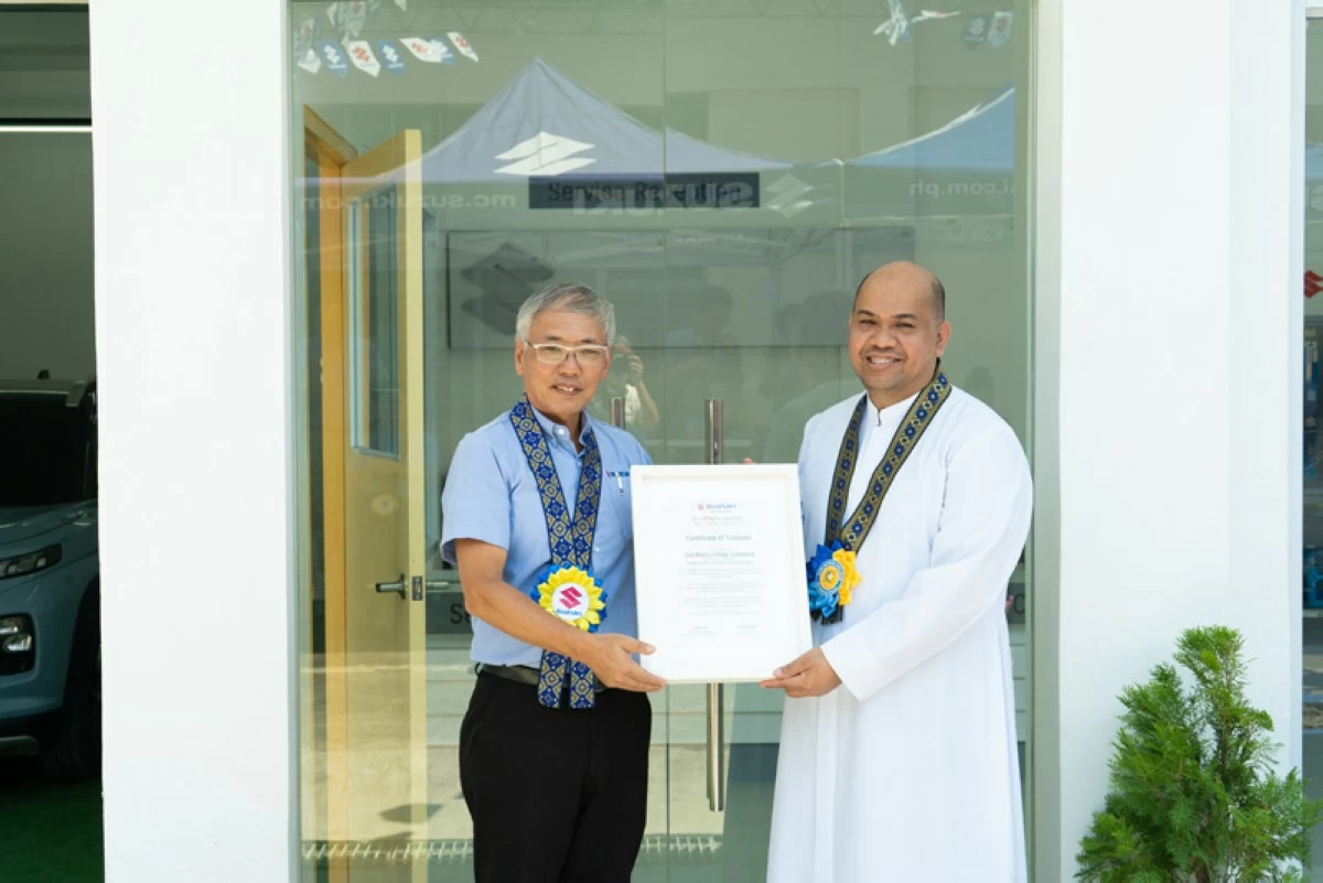 From left: Koichiro Hirao, SPH President and Fr. Jeffrey Mangubat, SDB President and Rector.