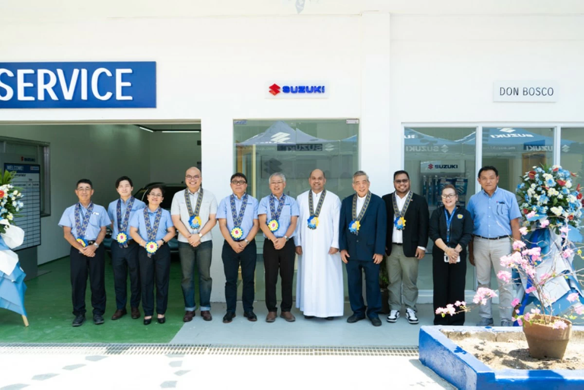 From left: Yukio Sato, SPH GM for Aftersales Service and Marine; Takuya Nakajima, SPH Spare Parts Sales Manager; Catherine Magtibay, SPH GM for Finance and Administration; Atty. Gio Gomez, TESDA Executive Director; Norminio Mojica, SPH Managing Director; Koichiro Hirao, SPH President; Fr. Jeffrey Mangubat, SDB President and Rector; Fr. Jun Innoncencio, SDB, TESDA Board Member; Reynaldo Lorenzo, Sr. TESDA Specialist; Jennifer Silao, Dean of Don Bosco College Canlubang; and Rommel Cabanela, Group Head, MC Dealer Training Group.