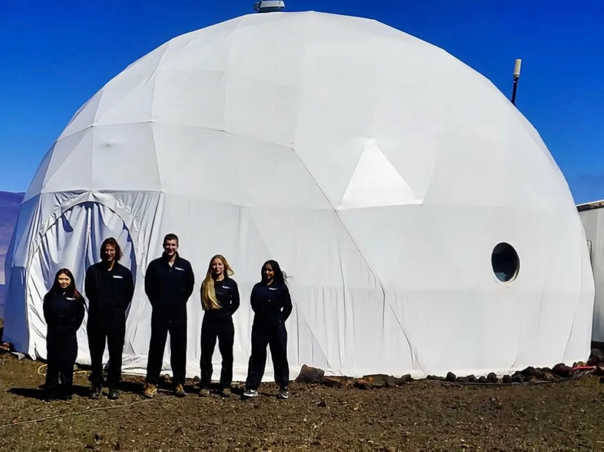 HI-SEAS ANALOG MISSION—Kristine Atienza with her fellow crew members during their HI-SEAS mission in Hawaii.