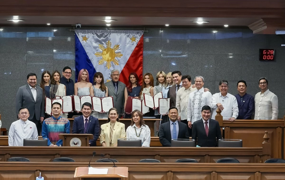 Senate President Vicente Sotto III, together with fellow senators, presents a copy of Senate Resolution No. 370 to Pinoy pop sensation girl group BINI during the chamber’s session on Wednesday, May 6, 2026. (Senate PRIB photo)