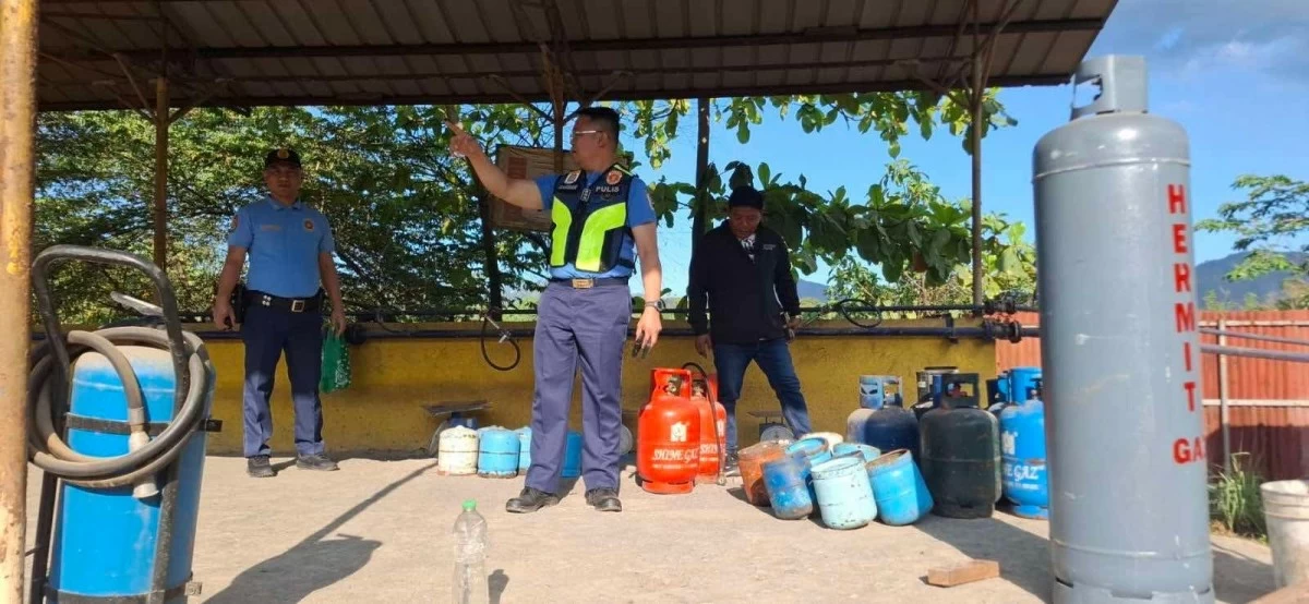 Authorities confiscate LPG equipment worth P8.4 million during a buy-bust operation against illegal LPG trading in Rodriguez, Rizal. (Photos from Rizal PPO)