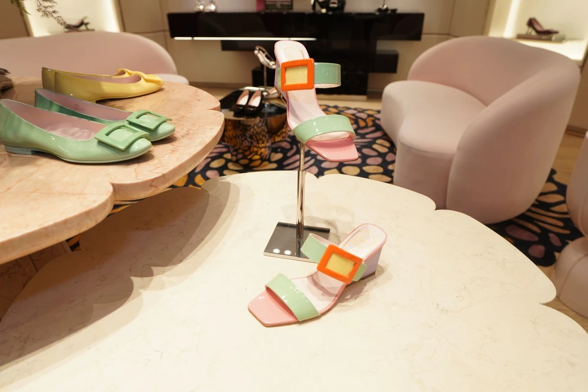 Roger Vivier U Look ballerinas and Belle Vivier wedge mules (Photo: Roger Vivier)