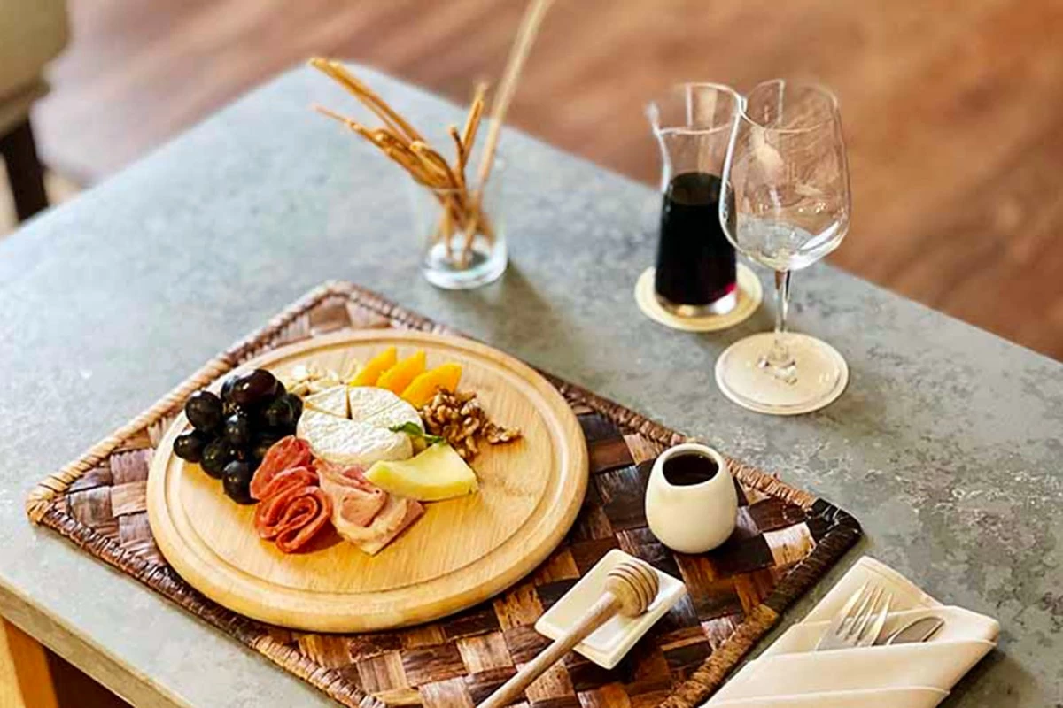 Room amenity. A guest welcome treat featuring locally made products from Davao. (Photo: Jinggoy I. Salvador)