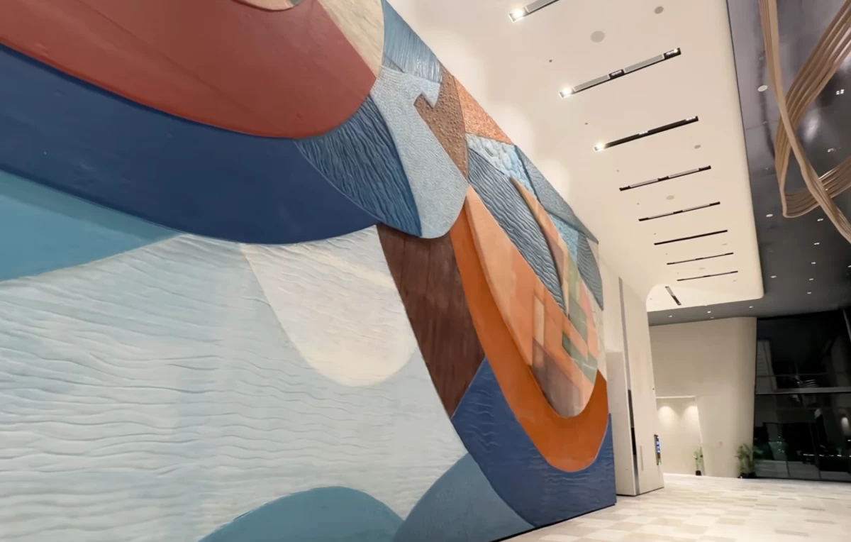 'Echees of Mactan,' an abstract expressionist work by Jojo Gubalane, welcomes guests. (Photo: Megaworld Corporation)