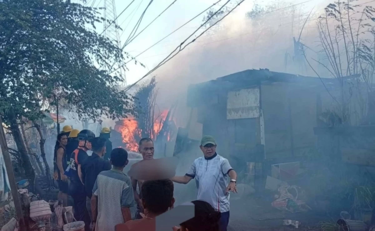The fire in Barangay New Lower Bicutan, Taguig on May 6 (Photo from the Barangay Disaster Risk Reduction Management Committee, Barangay New Lower Bicutan)