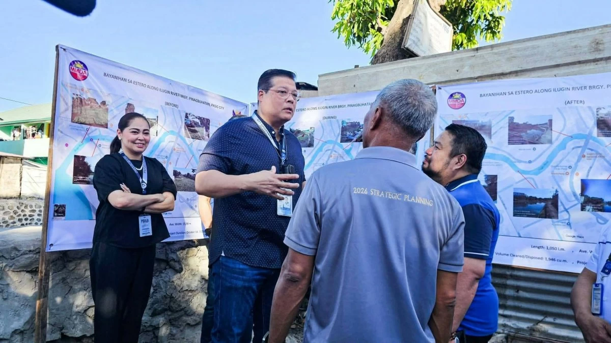MMDA General Manager Nicolas Torre III, together with Pasig City Vice Mayor Dodot Jaworski, Councilor Angelou de Leon, and other officials, inspects the results of the Bayanihan sa Estero Program along Ilugin River in Pasig City (Photos from Councilor Angelu de Leon)