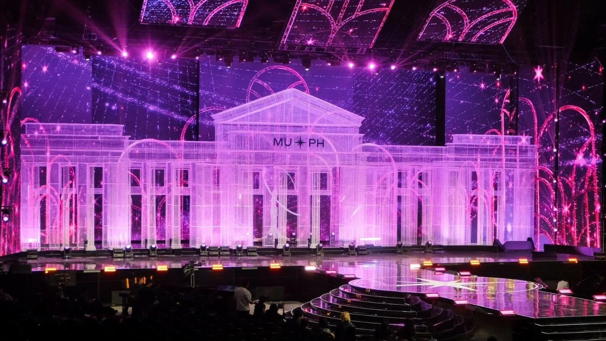 'Lunduyan' by Ronald King draws from the blueprint and facade of the National Museum of Fine Arts, framed by LED panels and a runway that sets a different tone entirely. (Photo: Jan Balboa Ludwig)