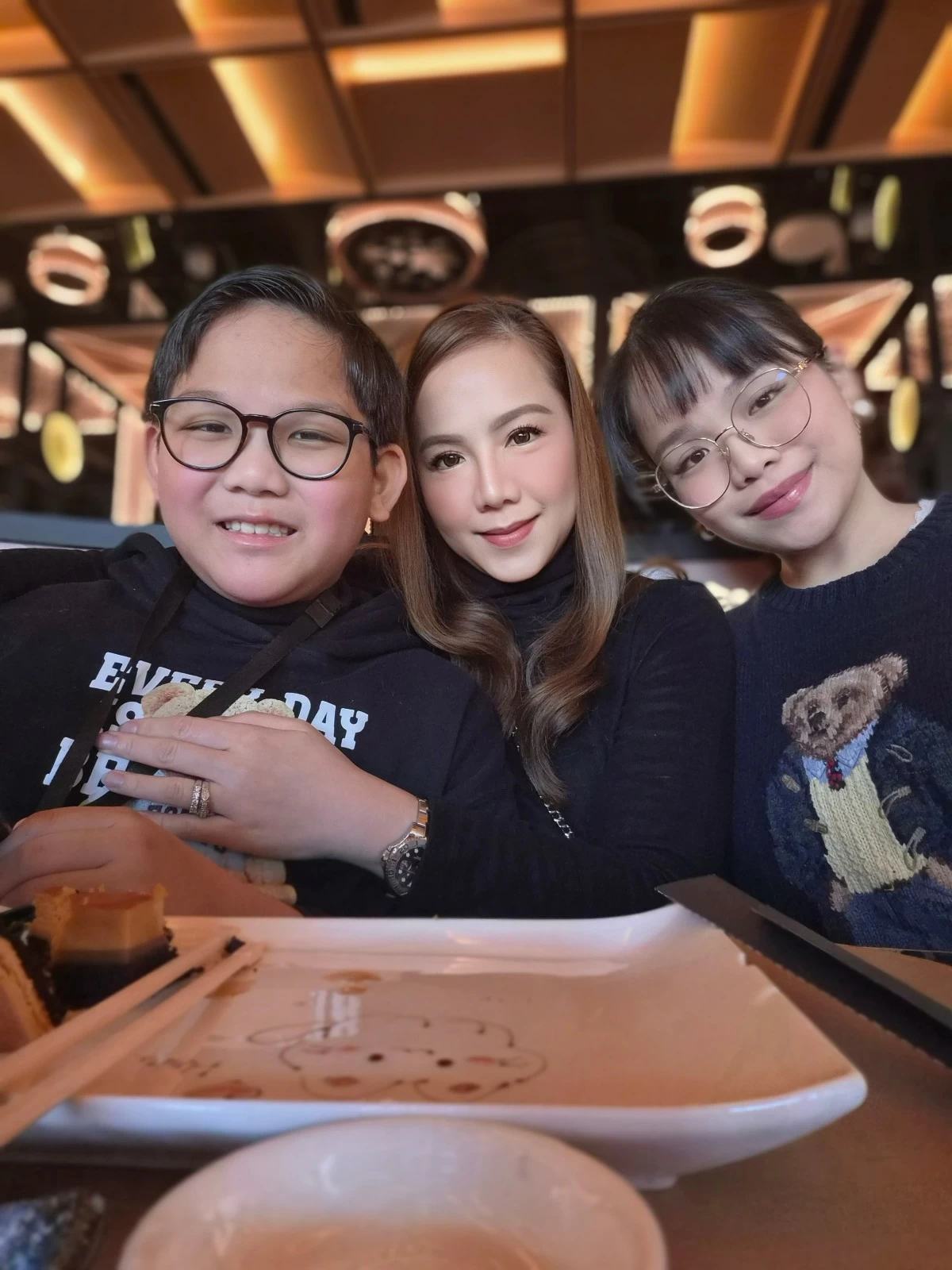 Genevieve Jimenez with kids Bren and Geneve