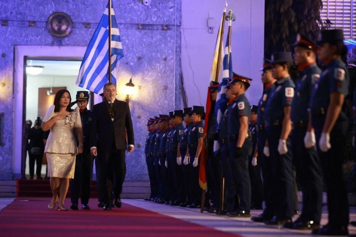 Cebu Capitol Arrival Honors for Greek Ambassador Ioannis Pediotis by the PNP and Cebu Governor Pam Baricuatro