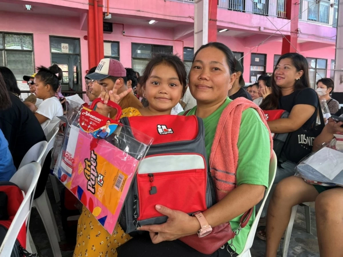 The school package given by the Taguig City government  (Photo from the Taguig City government's Facebook page) 