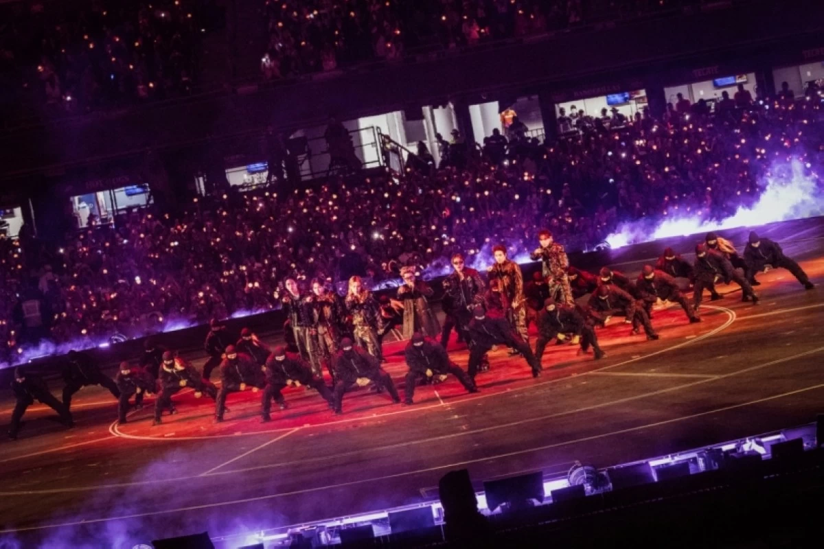 BTS at their concert in Mexico City (Bighit Music) 