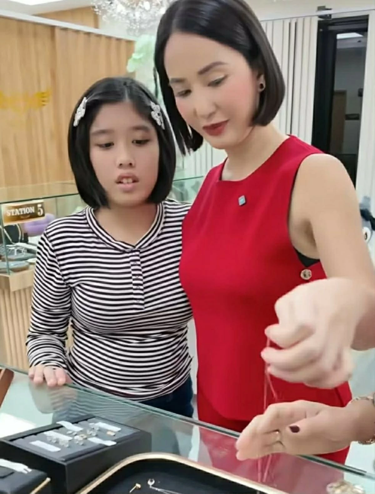 Katrina Halili and her daughter Katie