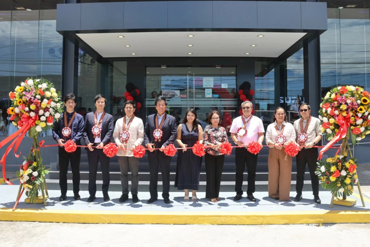 From left: IPC Vice President for Aftersales, Hodaka Matsuda; IPC Vice President for Sales, Shunsuke Yasui; IPC Executive Vice President, Yasuhiko Oyama; IPC President, Mikio Tsukui; GENCARS Operations Executive, Giannina Cabangon; GENCARS President, Lerma Nacnac; GENCARS Vice Chairman, Benjie Ramos; GENCARS VP for Region IV-A Operations, Rosabel Dimacuha; and Isuzu Sta. Rosa General Manager, William Abril.