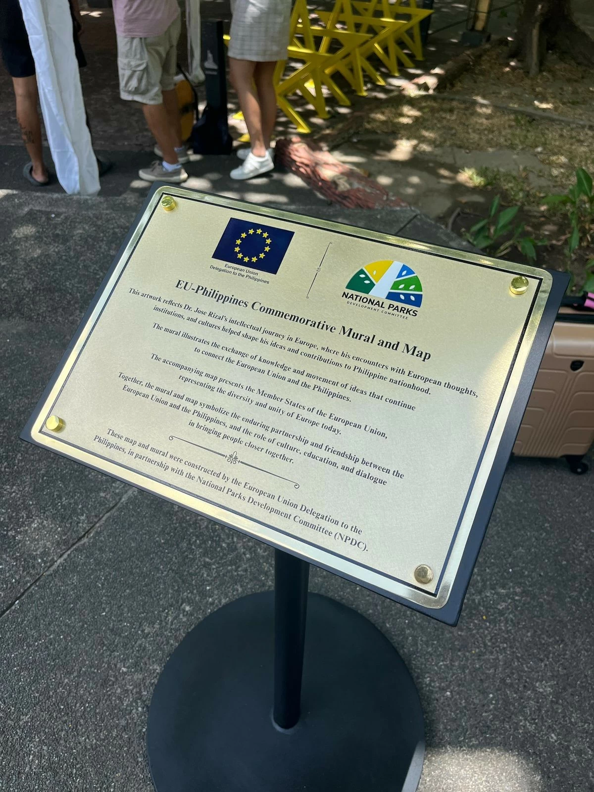 The brass marker for the EU Mural at Rizal Park’s European Garden