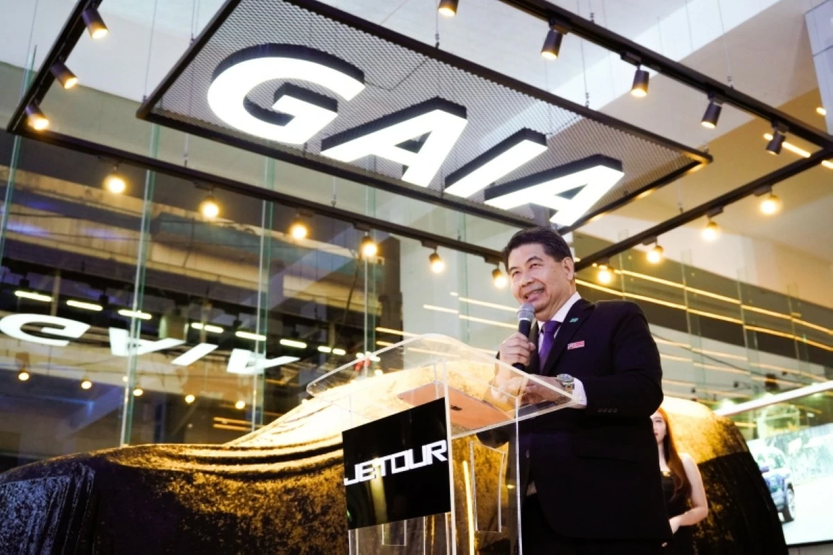 Jetour Philippines Managing Director, Miguelito Jose, addressing guests at the opening of the new Jetour Gaia Space along EDSA