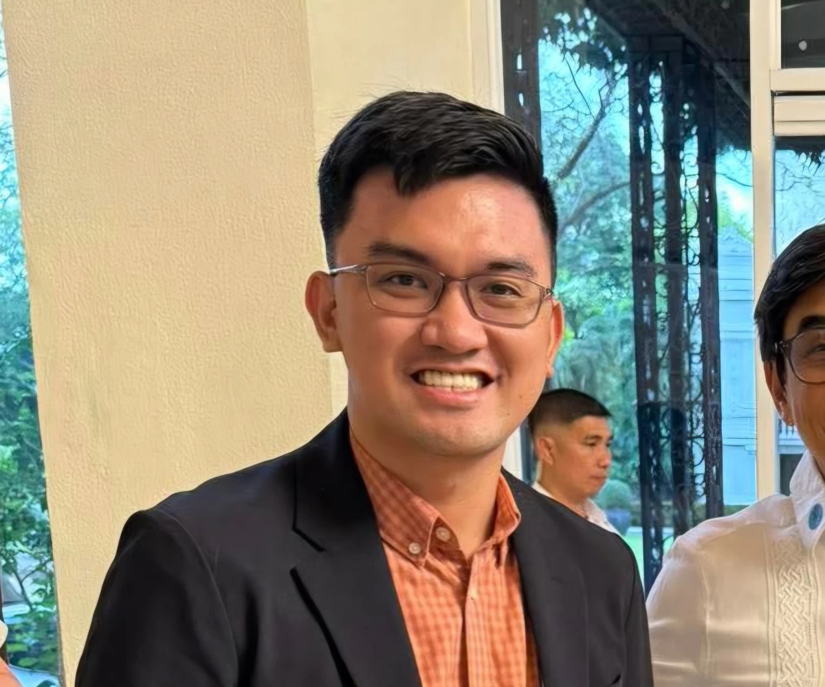 DBM Secretary Kim Robert de Leon (Neil Cruz's Facebook)