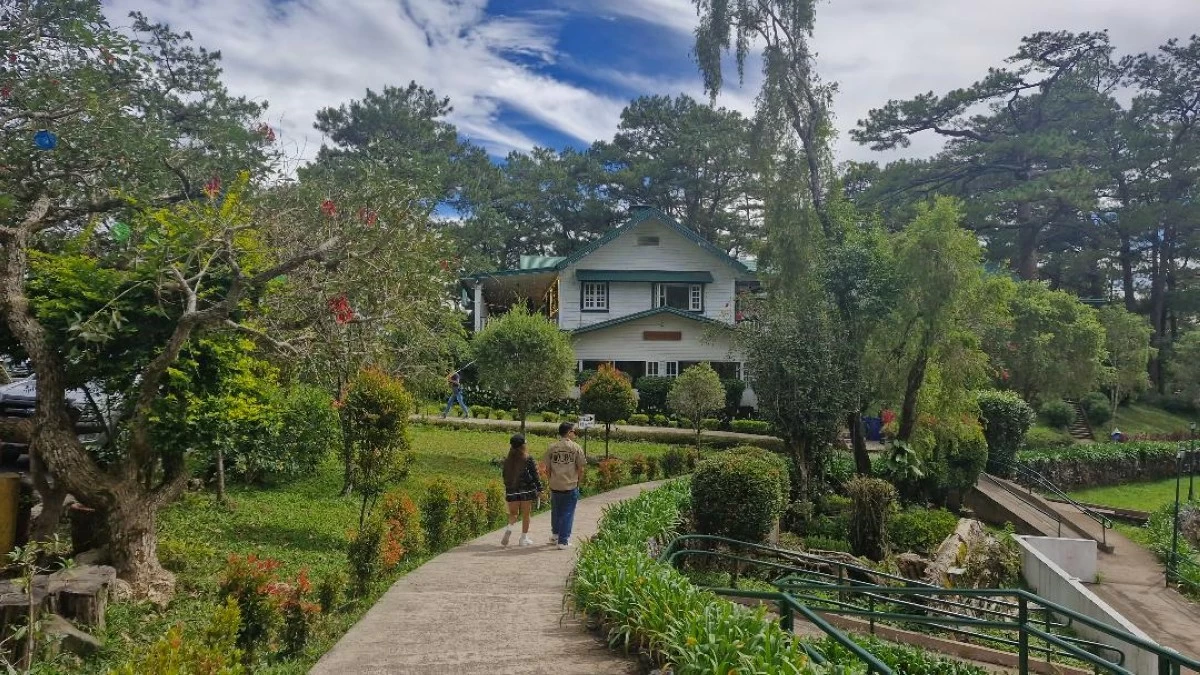 TOURISTS visiting Baguio City (Photo via Zaldy Comanda)