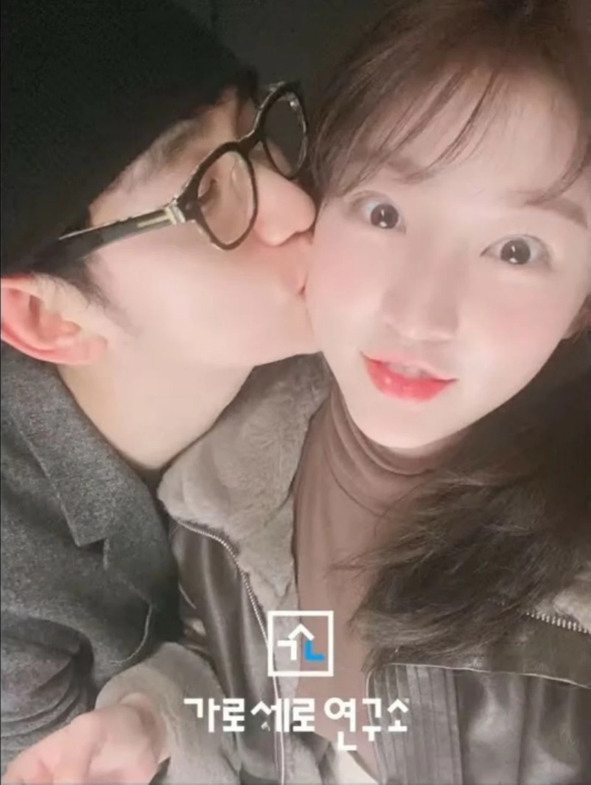 Kim Soo-hyun and Kim Sae-ron (Photo from HoverLab on YouTube) 