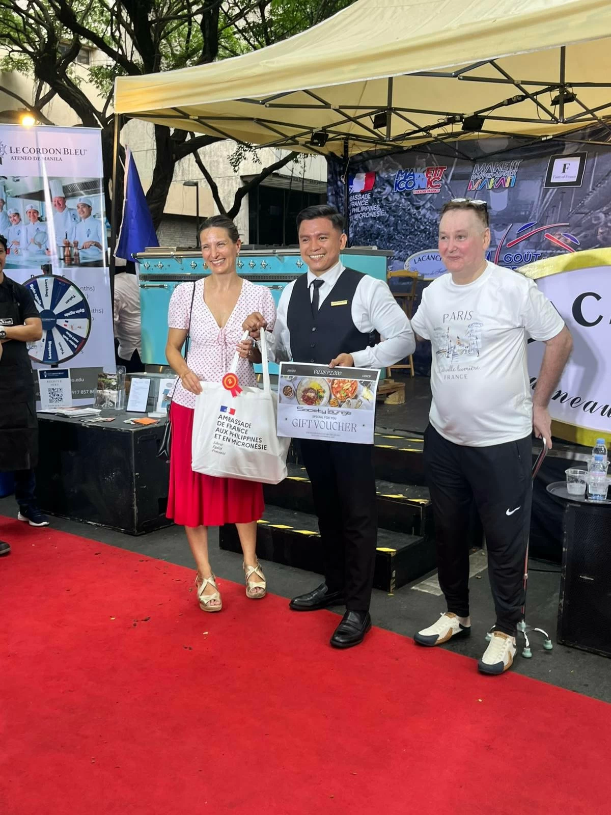 Course des Garçons de Café 2nd place: Alfonso Punzalan (Photo: Manila Hotel)