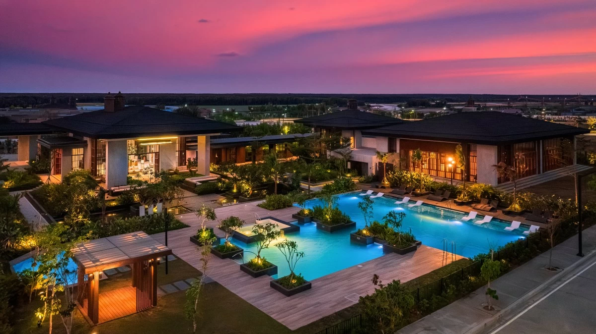 Designed by WATG, the 3,806-sqm Maple Grove Park Village Clubhouse blends contemporary tropical design with wellness-focused indoor and outdoor spaces. (Photo: Megaworld Corporation)
