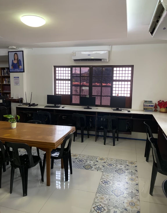 The interior of the Binangonan Municipal E-library (photo from Binangonan E-Library's FB page)