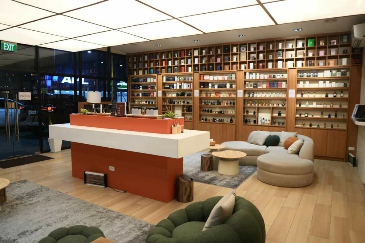 INSIDE THE DEN The shop welcomes everyone to discover perfume without judgement 
