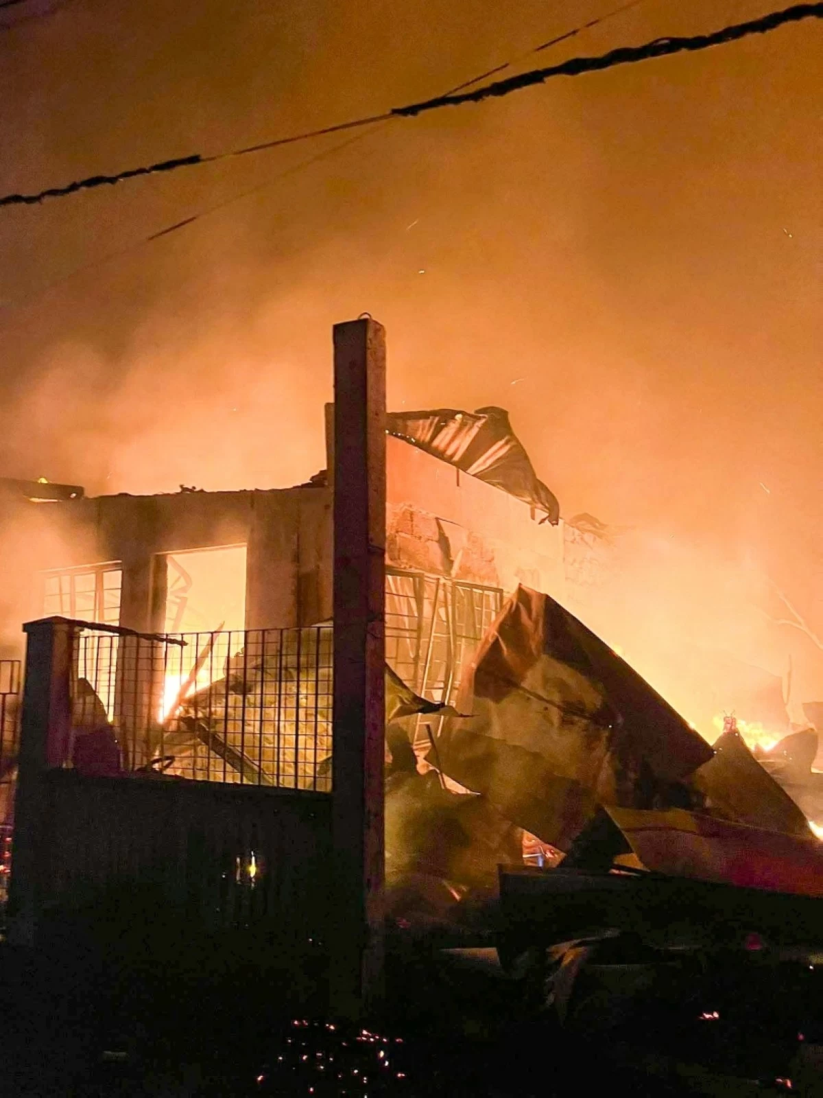 The fire in Barangay Sta. Ana, Taguig on May 25 (Photo from Triton Filipino-Chinese Volunteer Fire and Rescue Brigade on Facebook)  