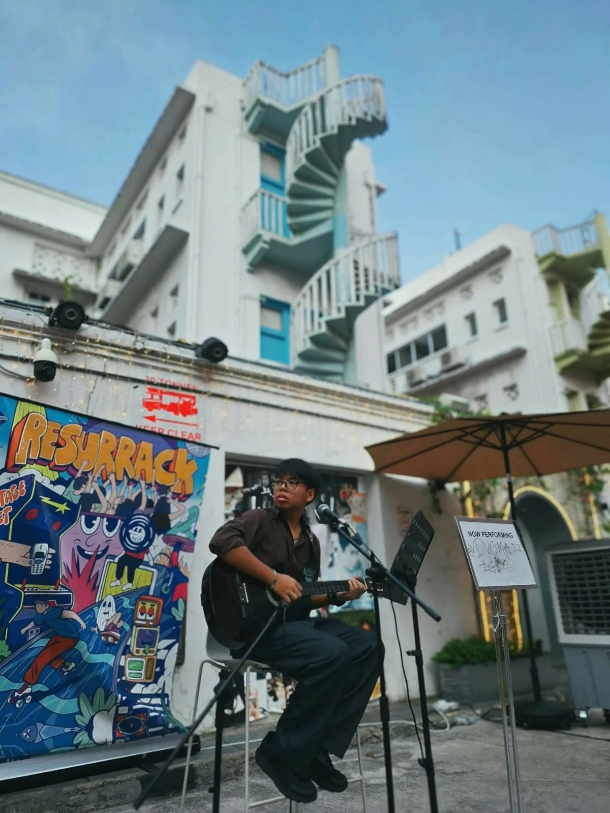 BEYOND THE ACADEME When not studying, David enjoys playing musical instruments like guitar. 